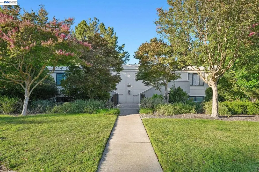 2749 Pine Knoll Drive ##2 Walnut Creek, CA 94595