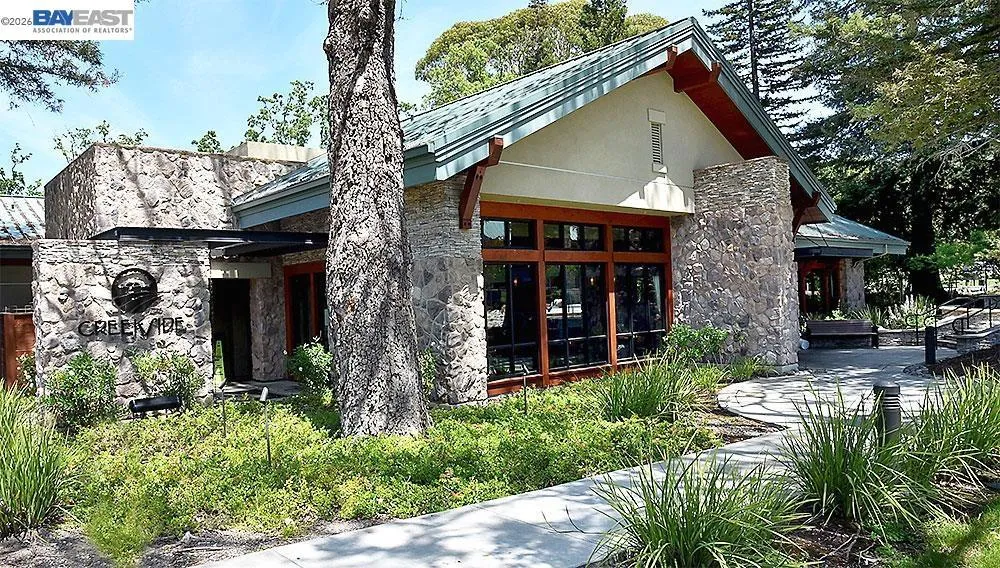 2749 Pine Knoll Drive ##2 Walnut Creek, CA 94595