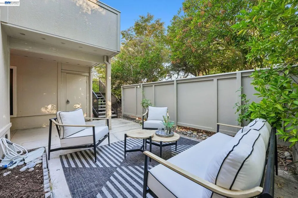 2749 Pine Knoll Drive ##2 Walnut Creek, CA 94595
