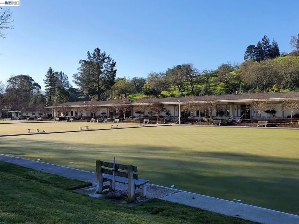 2749 Pine Knoll Drive ##2 Walnut Creek, CA 94595