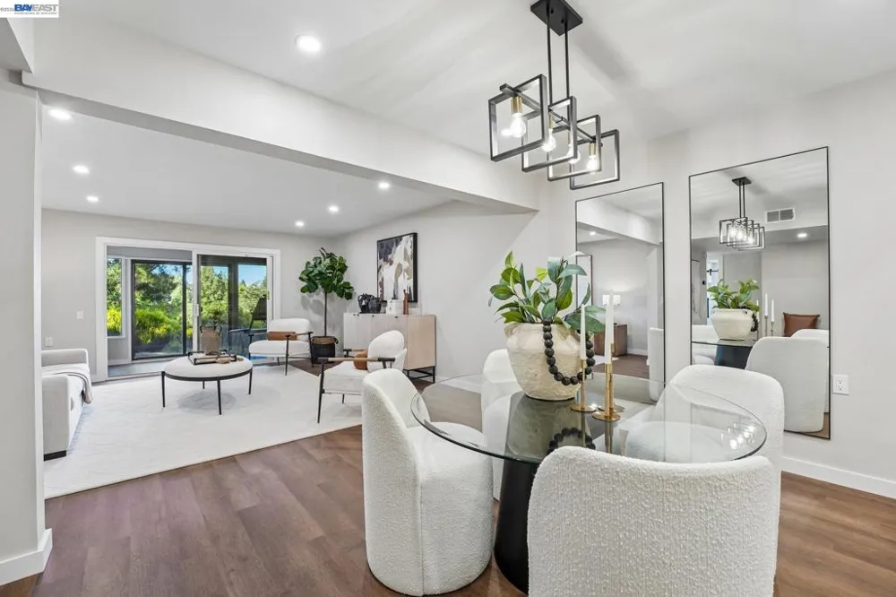 2749 Pine Knoll Drive ##2 Walnut Creek, CA 94595