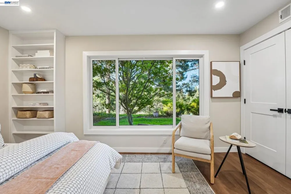 2749 Pine Knoll Drive ##2 Walnut Creek, CA 94595