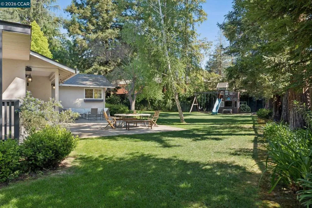 837 Tully Way Concord, CA 94518