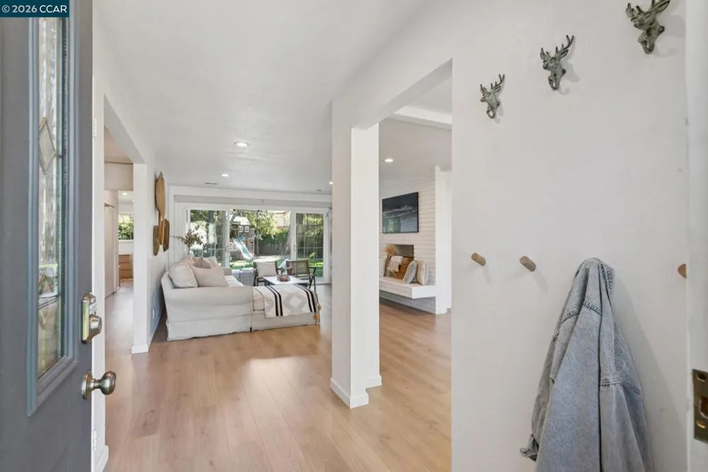 837 Tully Way Concord, CA 94518