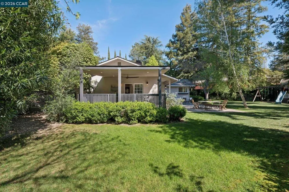 837 Tully Way Concord, CA 94518