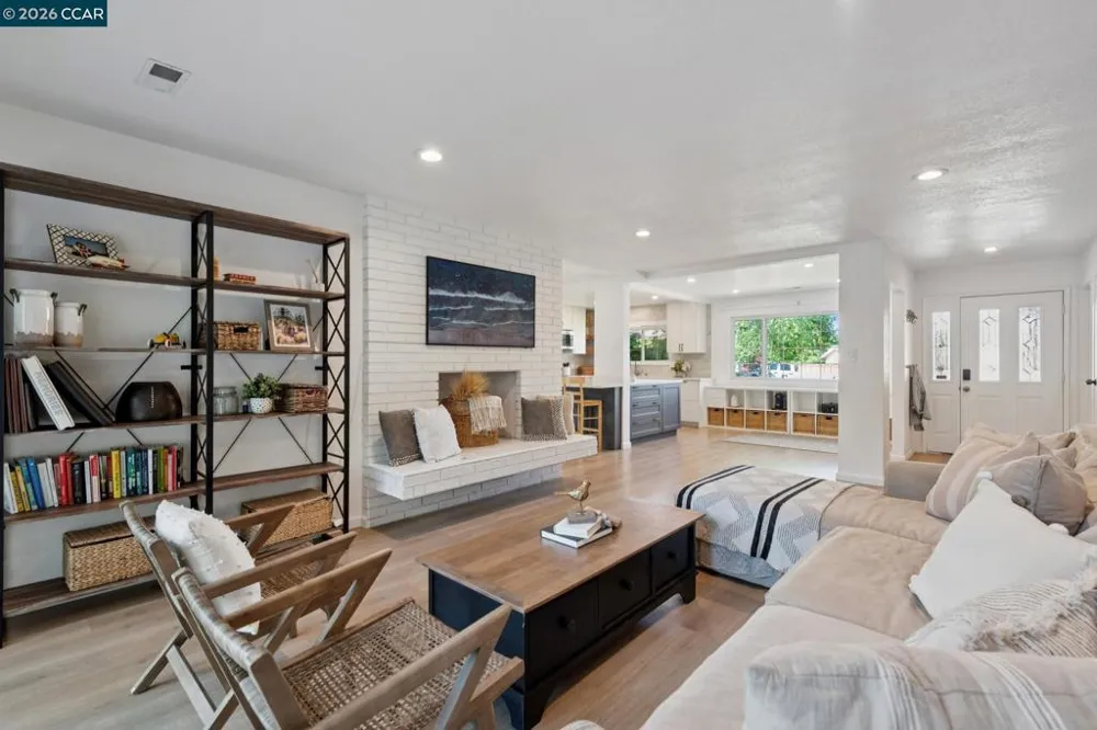 837 Tully Way Concord, CA 94518