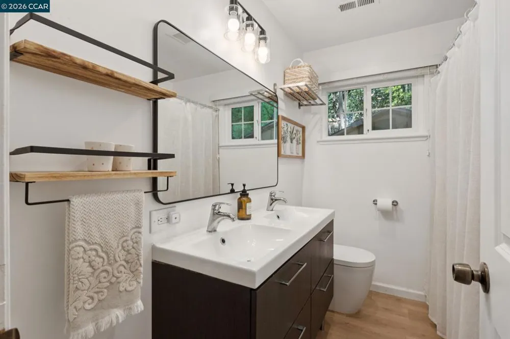 837 Tully Way Concord, CA 94518
