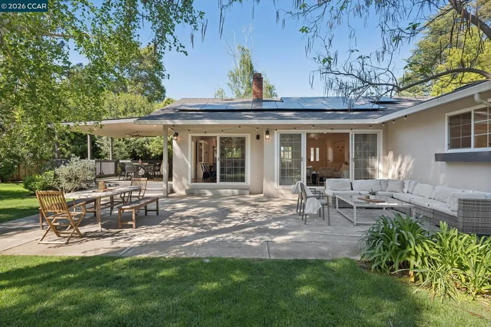 837 Tully Way Concord, CA 94518