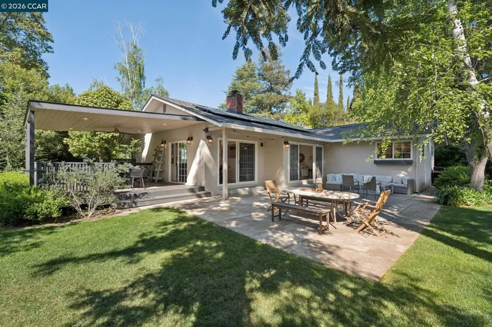 837 Tully Way Concord, CA 94518