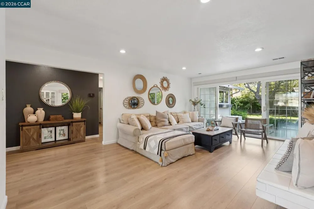 837 Tully Way Concord, CA 94518