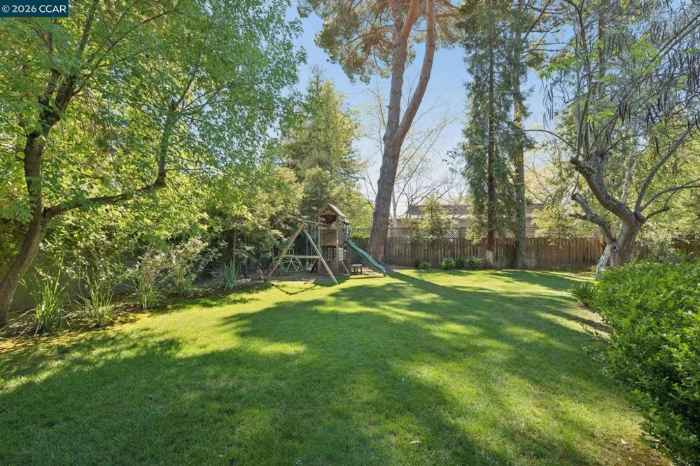 837 Tully Way Concord, CA 94518
