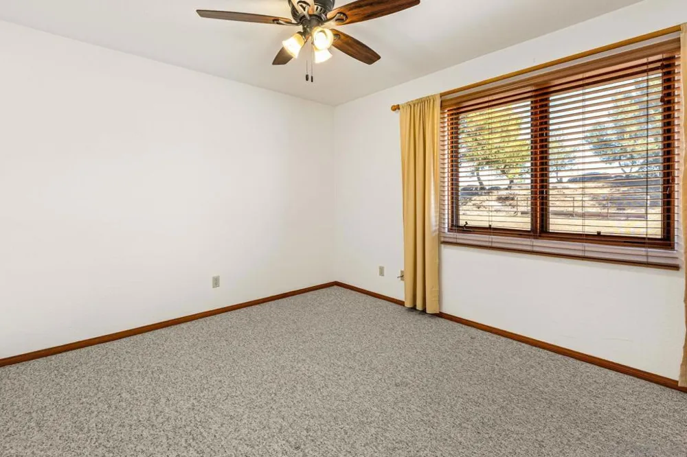 25090 Oakana Ramona, CA 92065