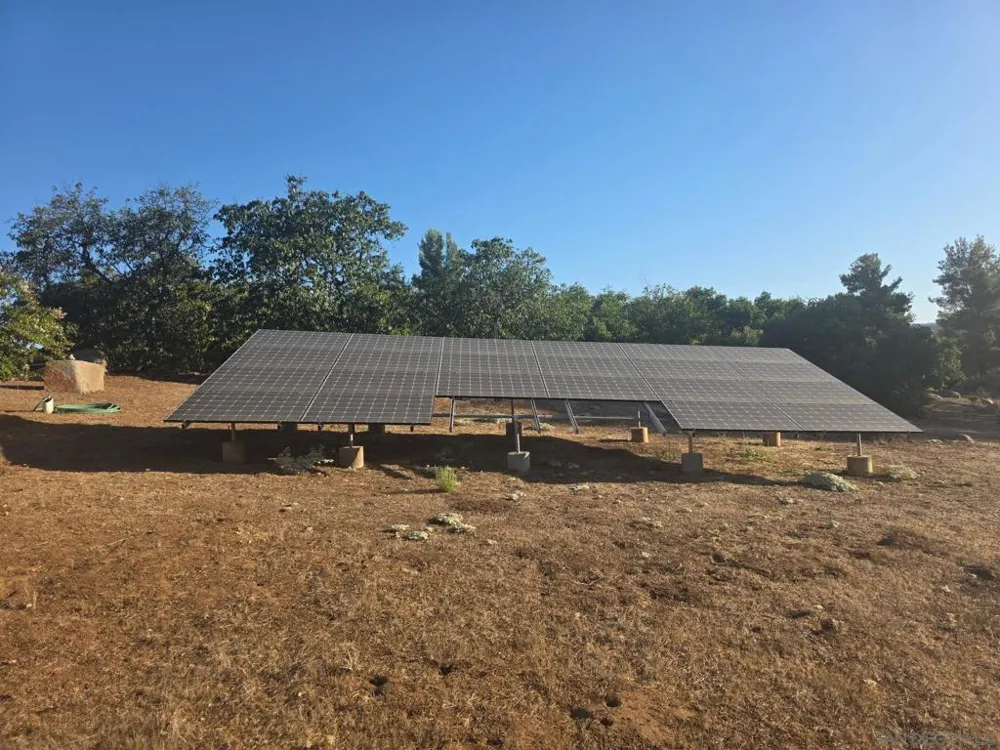 25090 Oakana Ramona, CA 92065