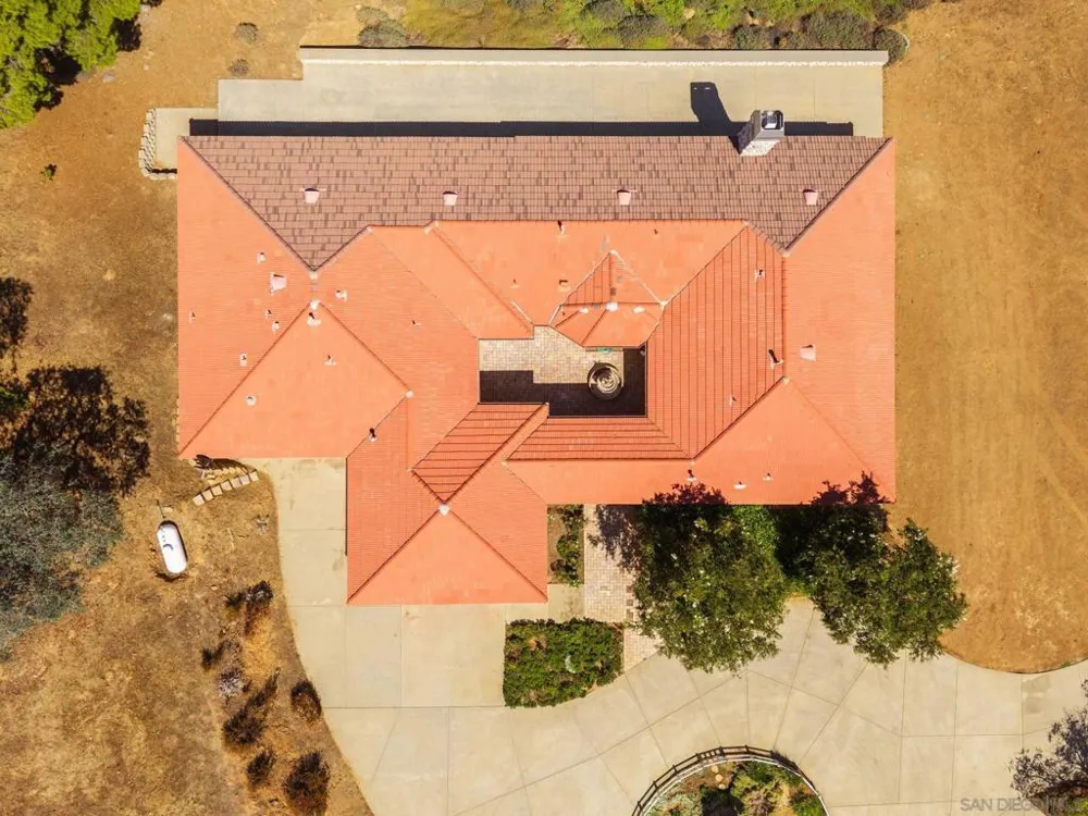 25090 Oakana Ramona, CA 92065