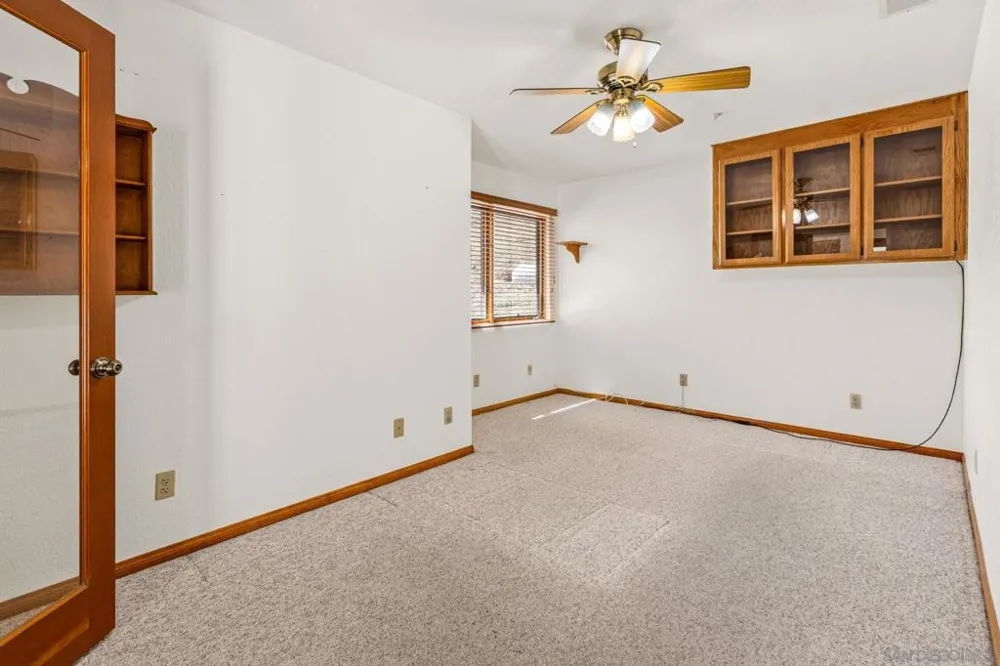 25090 Oakana Ramona, CA 92065