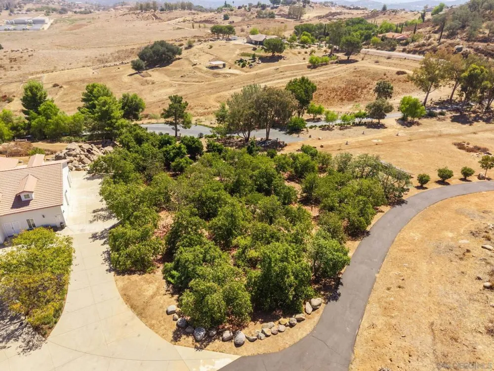 25090 Oakana Ramona, CA 92065