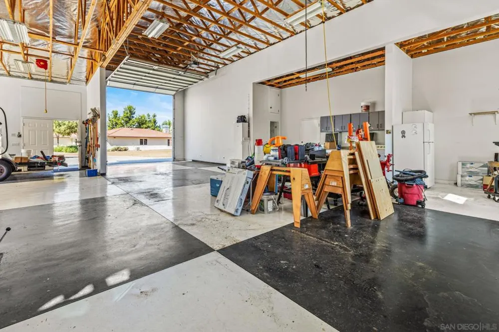 25090 Oakana Ramona, CA 92065