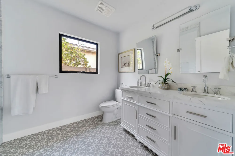 2415 Cloverfield Boulevard #A Santa Monica, CA 90405