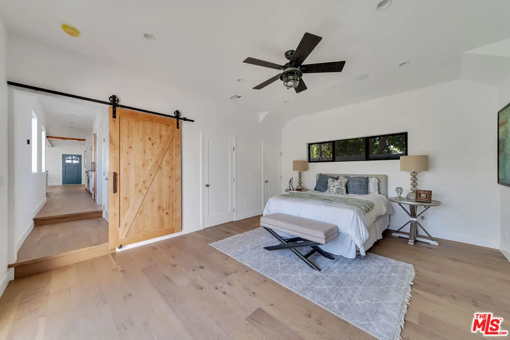 2415 Cloverfield Boulevard #A Santa Monica, CA 90405