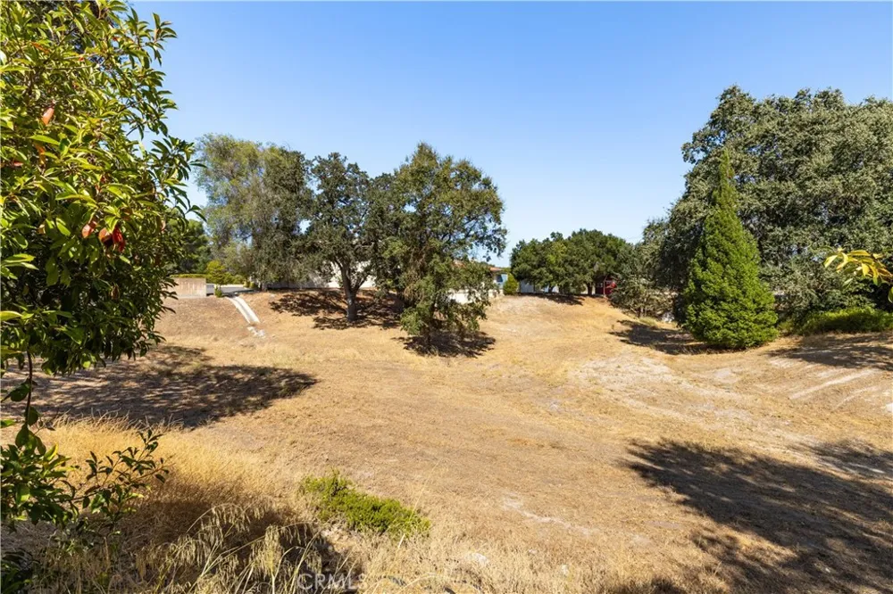 22 Arroyo #22 Paso Robles, CA 93446