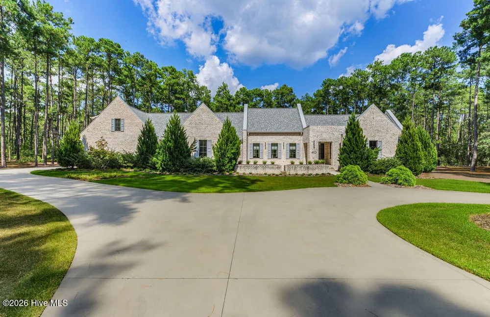 40 Cherry Hill Drive Pinehurst, NC 28374