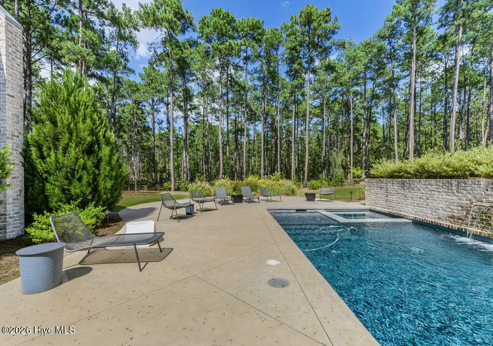 40 Cherry Hill Drive Pinehurst, NC 28374