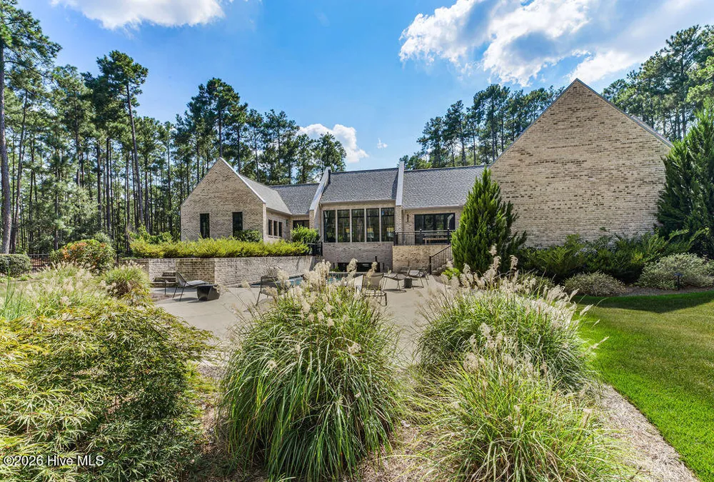 40 Cherry Hill Drive Pinehurst, NC 28374