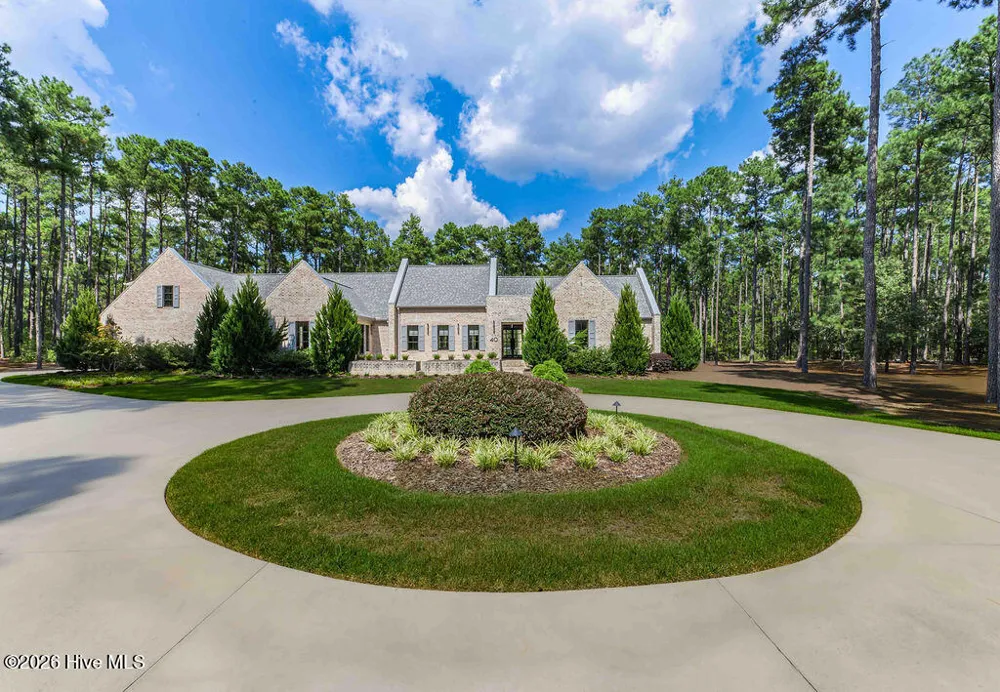 40 Cherry Hill Drive Pinehurst, NC 28374