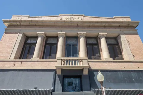 511 E Main Street