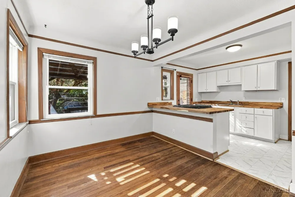 949 Winsray Court Springfield, OH 45224