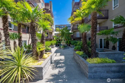 1711 E Olive Way #305