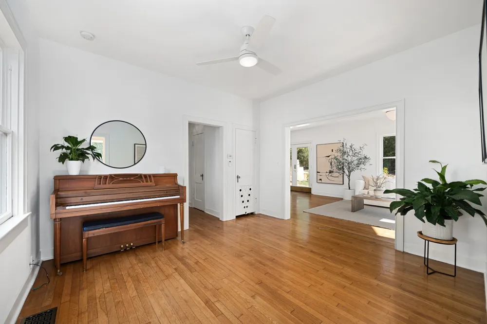 2300 Rae Dell Avenue Austin, TX 78704