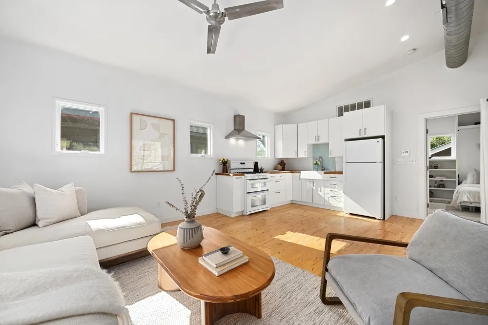 2300 Rae Dell Avenue Austin, TX 78704