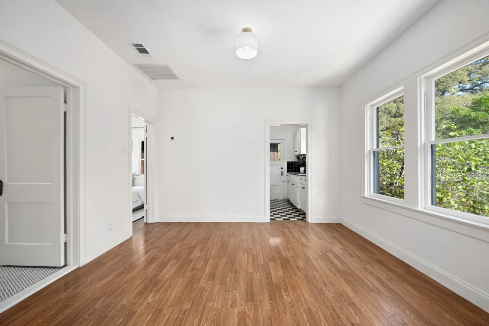 2300 Rae Dell Avenue Austin, TX 78704