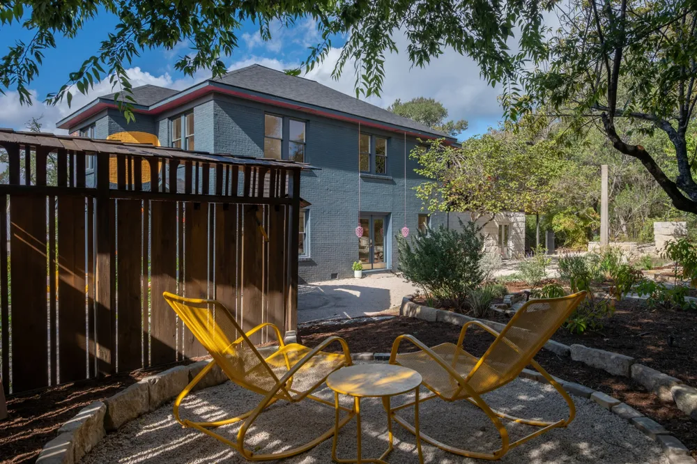 2300 Rae Dell Avenue Austin, TX 78704