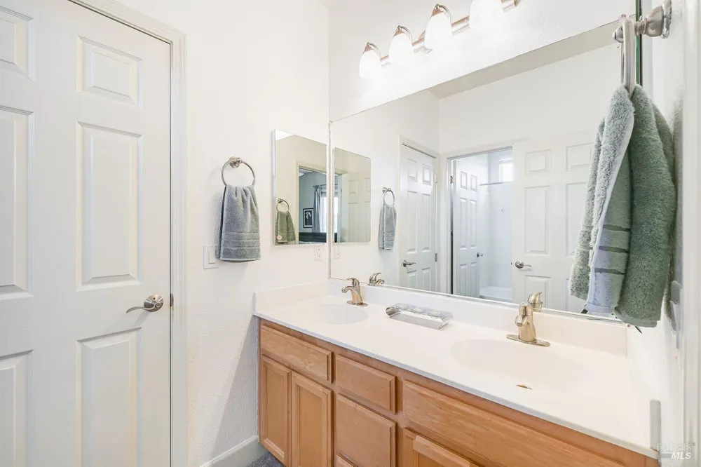 415 Decanter Circle Windsor, CA 95492