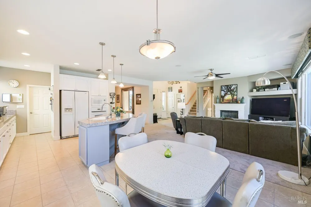 415 Decanter Circle Windsor, CA 95492