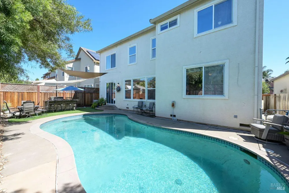 415 Decanter Circle Windsor, CA 95492