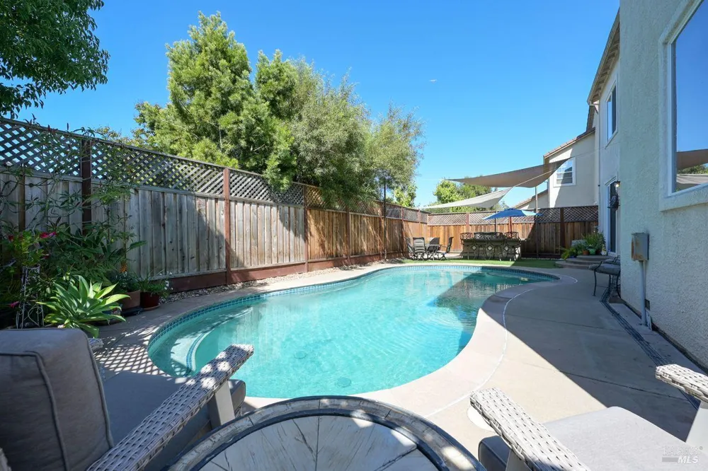 415 Decanter Circle Windsor, CA 95492