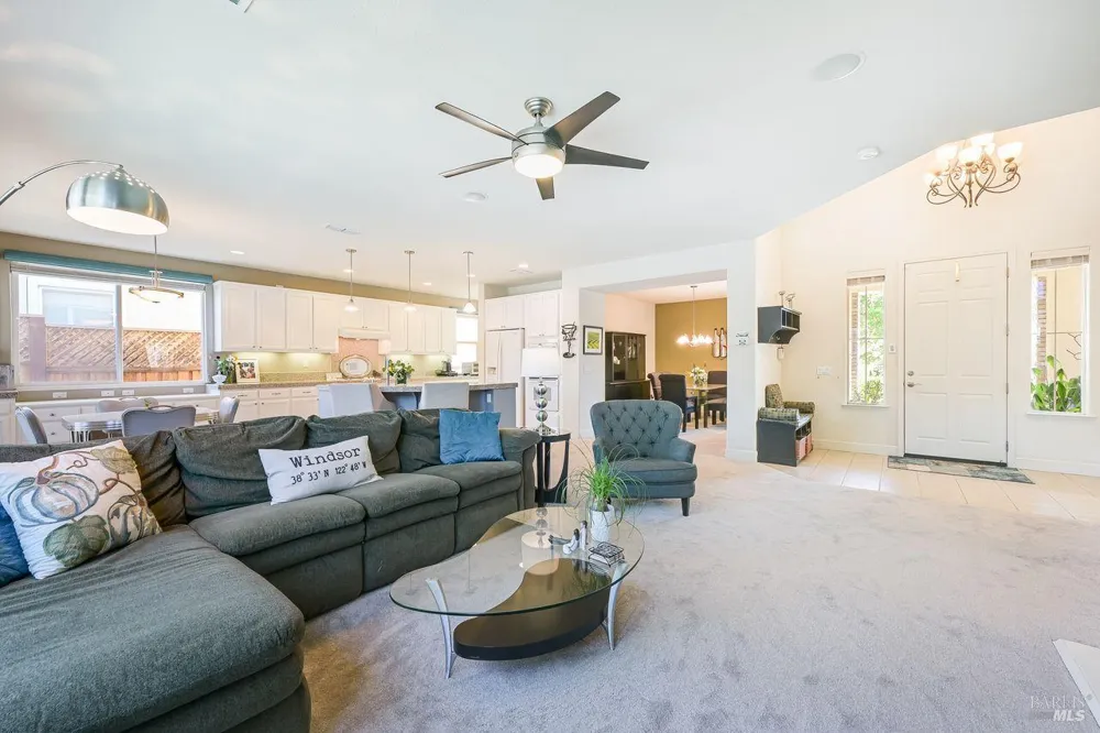 415 Decanter Circle Windsor, CA 95492