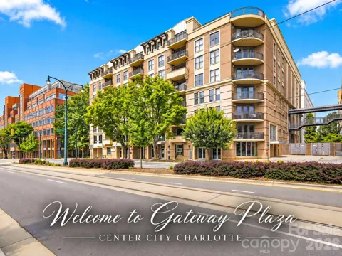 718 W Trade Street #412