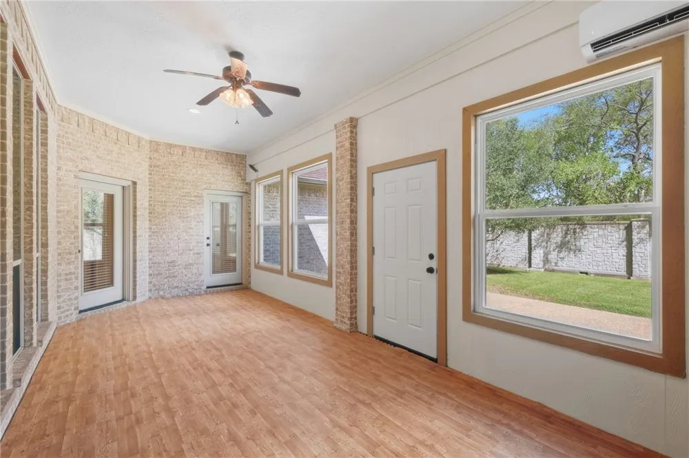 2151 Rockcliffe Loop College Station, TX 77845