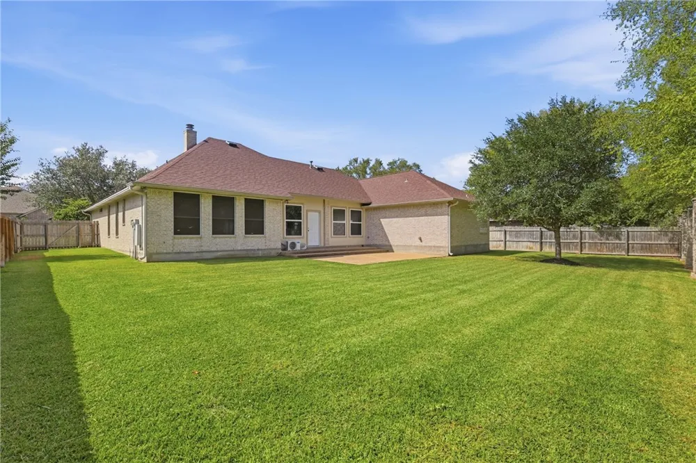 2151 Rockcliffe Loop College Station, TX 77845