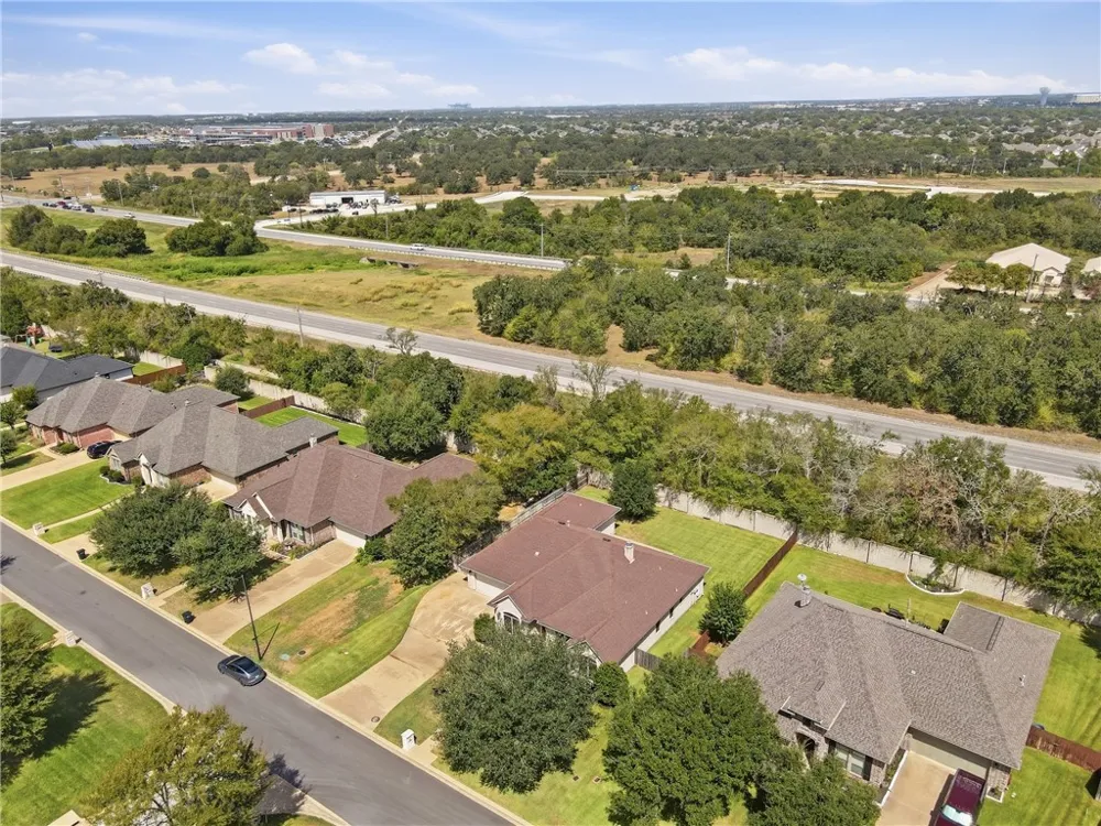2151 Rockcliffe Loop College Station, TX 77845