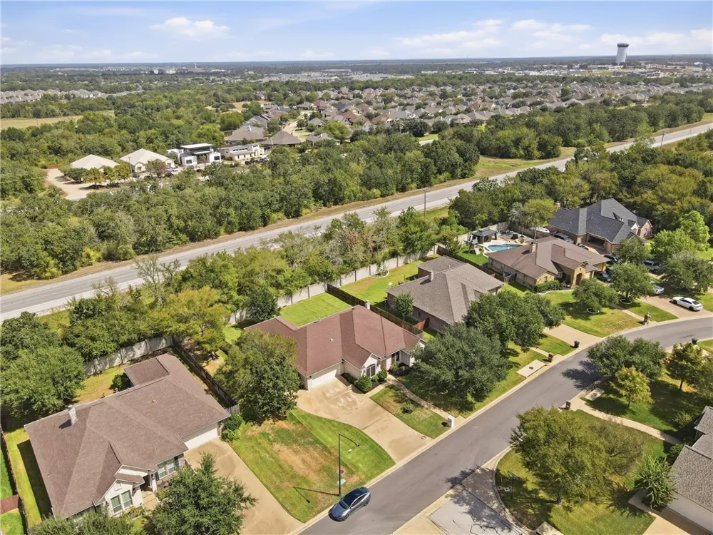 2151 Rockcliffe Loop College Station, TX 77845