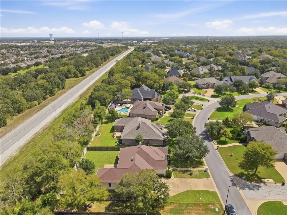 2151 Rockcliffe Loop College Station, TX 77845