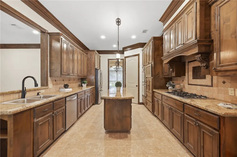 2151 Rockcliffe Loop College Station, TX 77845