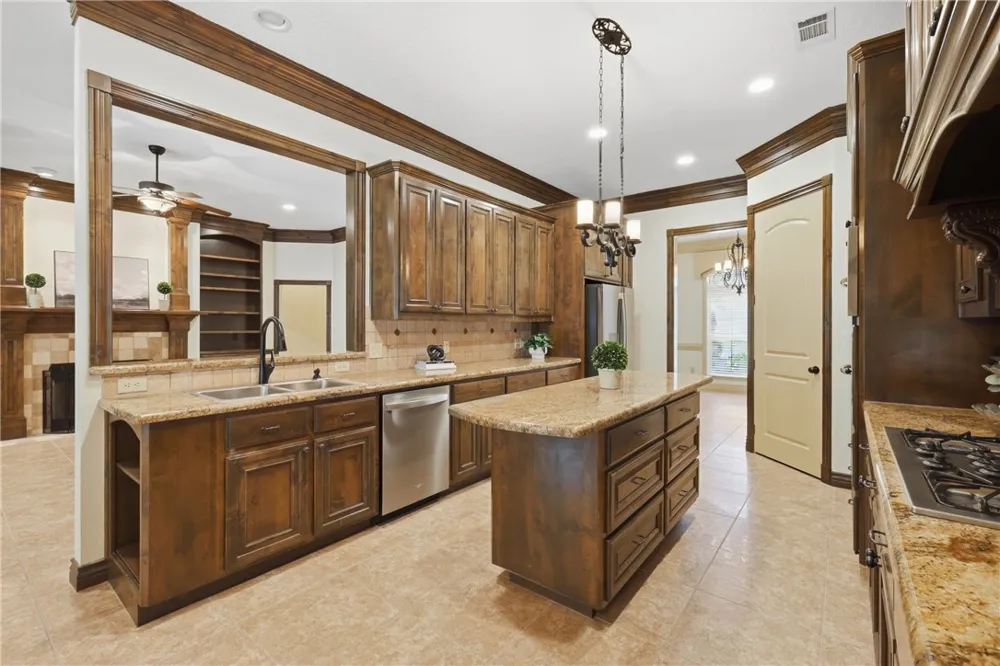 2151 Rockcliffe Loop College Station, TX 77845