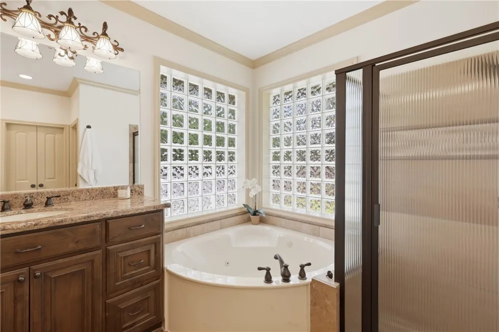 2151 Rockcliffe Loop College Station, TX 77845