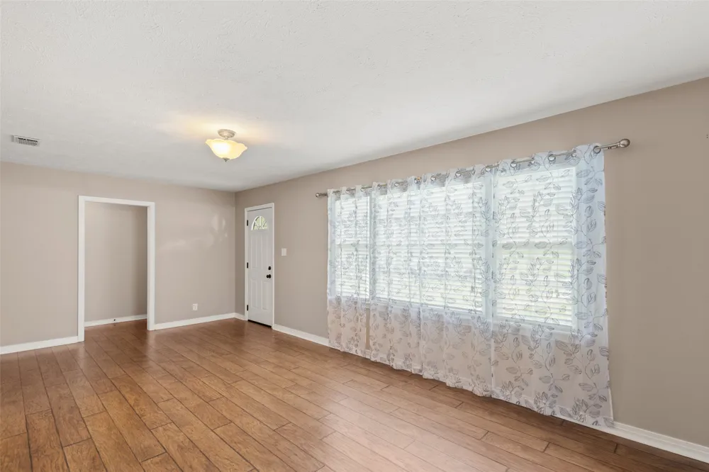 801 Park Gilmer, TX 75644